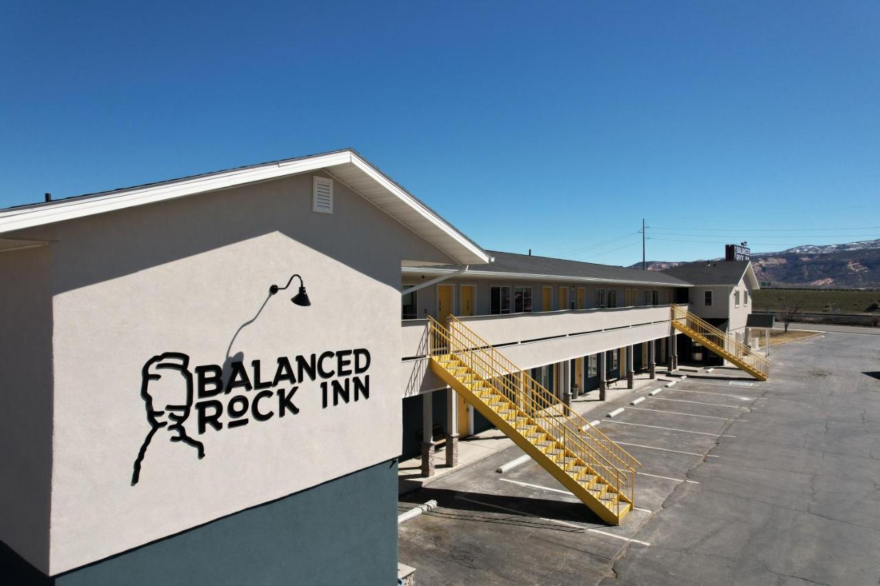 Balanced Rock Inn Fruita Exterior photo