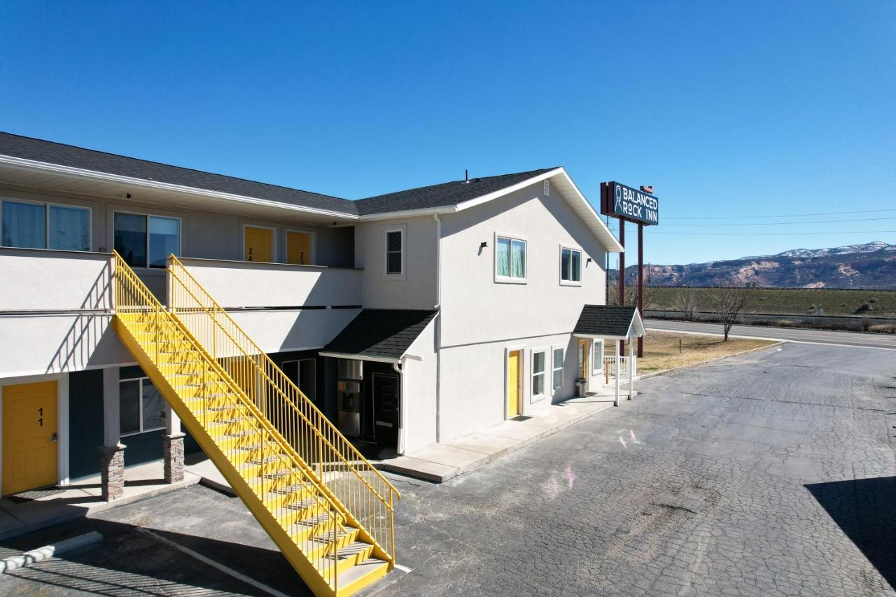 Balanced Rock Inn Fruita Exterior photo